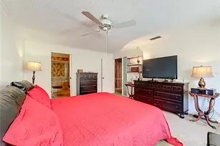 7792 Fairway Woods Dr, Sarasota, FL 34238 - Photo 23