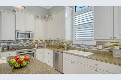 13828 Siena Loop, Lakewood Ranch, FL 34202 - Photo 19