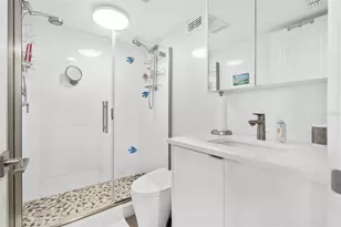 1050 Longboat Club Rd, Longboat Key, FL 34228 - Photo 23