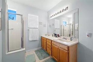 7708 32nd St E, Sarasota, FL 34243 - Photo 15