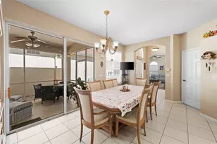 7708 32nd St E, Sarasota, FL 34243 - Photo 3