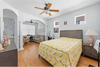 7708 32nd Street E, Sarasota, FL 34243 - Photo 11