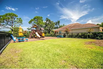 7708 32nd Street E, Sarasota, FL 34243 - Photo 29