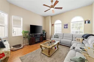 7708 32nd St E, Sarasota, FL 34243 - Photo 5