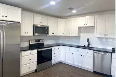 4800 Rilma Avenue #141, Sarasota, FL 34234 - Photo 5