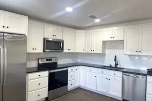 4800 Rilma Ave, Sarasota, FL 34234 - Photo 5