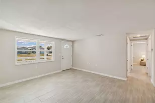 1147 Rushmore Dr, Holiday, FL 34690 - Photo 9