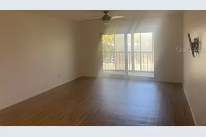 1540 Glen Oaks Drive E #B222, Sarasota, FL 34232 - Photo 7