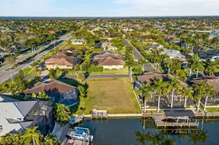 5423 SW 17th Ave, Cape Coral, FL 33914 - Photo 9