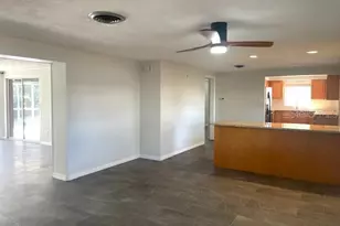 7464 Cass Cir, Sarasota, FL 34231 - Photo 3