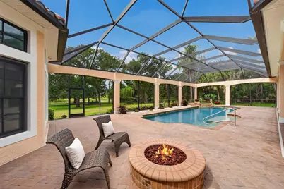 13718 Matanzas Place, Lakewood Ranch, FL 34202 - Photo 3