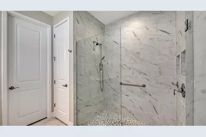 5521 Blue Water Boulevard, Sarasota, FL 34238 - Photo 15