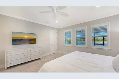 5521 Blue Water Boulevard, Sarasota, FL 34238 - Photo 15