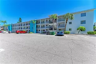 2431 Flamingo Blvd, Bradenton, FL 34207 - Photo 1