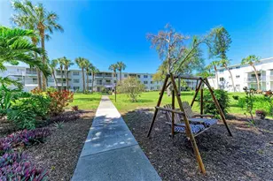 2431 Flamingo Blvd, Bradenton, FL 34207 - Photo 7