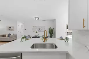 1856 Mova St, Sarasota, FL 34231 - Photo 15