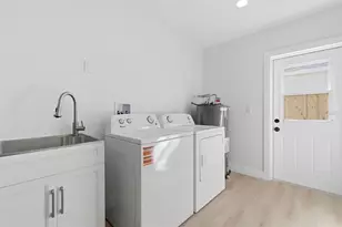 1856 Mova St, Sarasota, FL 34231 - Photo 31