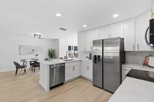 1856 Mova St, Sarasota, FL 34231 - Photo 9