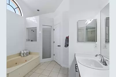 5667 Beaurivage Avenue, Sarasota, FL 34243 - Photo 21