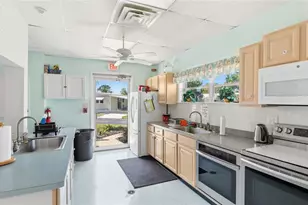 234 Palm Air Dr, Osprey, FL 34229 - Photo 31