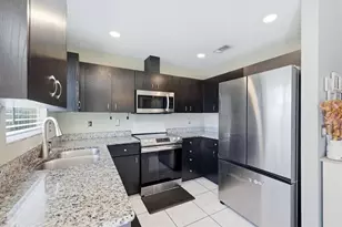 4478 Longford Dr, Sarasota, FL 34232 - Photo 13