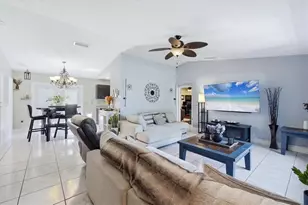 4478 Longford Dr, Sarasota, FL 34232 - Photo 5