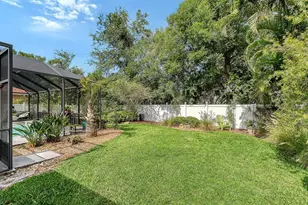 4823 Carrington Cir, Sarasota, FL 34243 - Photo 57