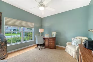 4823 Carrington Cir, Sarasota, FL 34243 - Photo 41