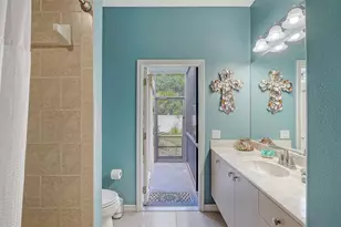 4823 Carrington Cir, Sarasota, FL 34243 - Photo 39