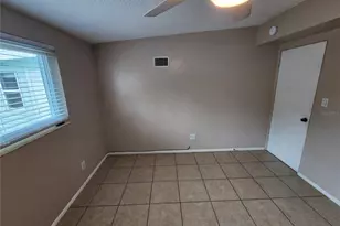 2120 Bayshore Gardens Pkwy, Bradenton, FL 34207 - Photo 33