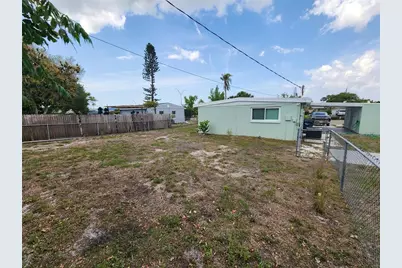 2120 Bayshore Gardens Parkway, Bradenton, FL 34207 - Photo 39