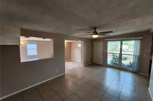 2120 Bayshore Gardens Pkwy, Bradenton, FL 34207 - Photo 13