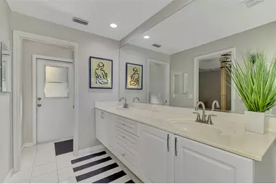 6632 Deering Circle, Sarasota, FL 34240 - Photo 31