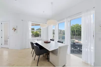 7755 Holiday Drive N, Sarasota, FL 34231 - Photo 11