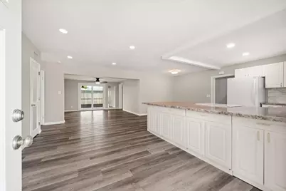 5929 Murdock Avenue, Sarasota, FL 34231 - Photo 9