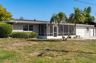 5929 Murdock Ave, Sarasota, FL 34231 - Photo 5