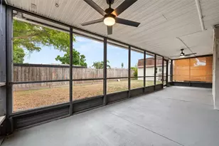 5929 Murdock Ave, Sarasota, FL 34231 - Photo 39