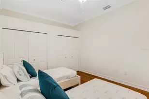 4801 Edgemont Ct, Sarasota, FL 34233 - Photo 33