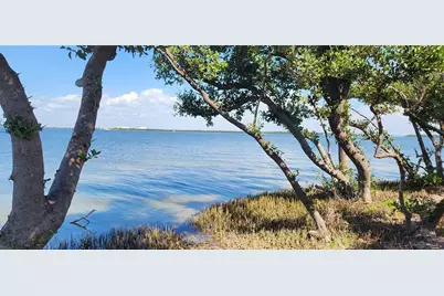 28th Street, Holmes Beach, FL 34217 - Photo 3