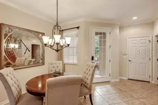 8128 Villa Grande Ct, Sarasota, FL 34243 - Photo 7