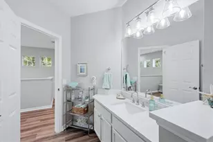 5427 Napa Dr, Sarasota, FL 34243 - Photo 33