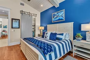 635 Key Royale Dr, Holmes Beach, FL 34217 - Photo 79