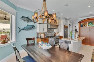 635 Key Royale Dr, Holmes Beach, FL 34217 - Photo 67