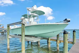 635 Key Royale Dr, Holmes Beach, FL 34217 - Photo 33