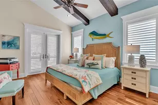 635 Key Royale Dr, Holmes Beach, FL 34217 - Photo 81