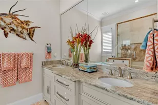 635 Key Royale Dr, Holmes Beach, FL 34217 - Photo 85