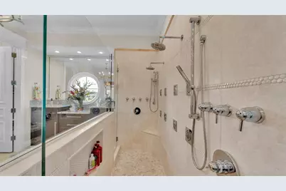 635 Key Royale Drive, Holmes Beach, FL 34217 - Photo 89