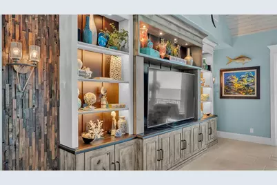 635 Key Royale Drive, Holmes Beach, FL 34217 - Photo 53