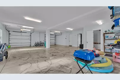 635 Key Royale Drive, Holmes Beach, FL 34217 - Photo 35