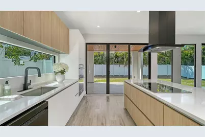 1730 Wisconsin Lane, Sarasota, FL 34239 - Photo 13